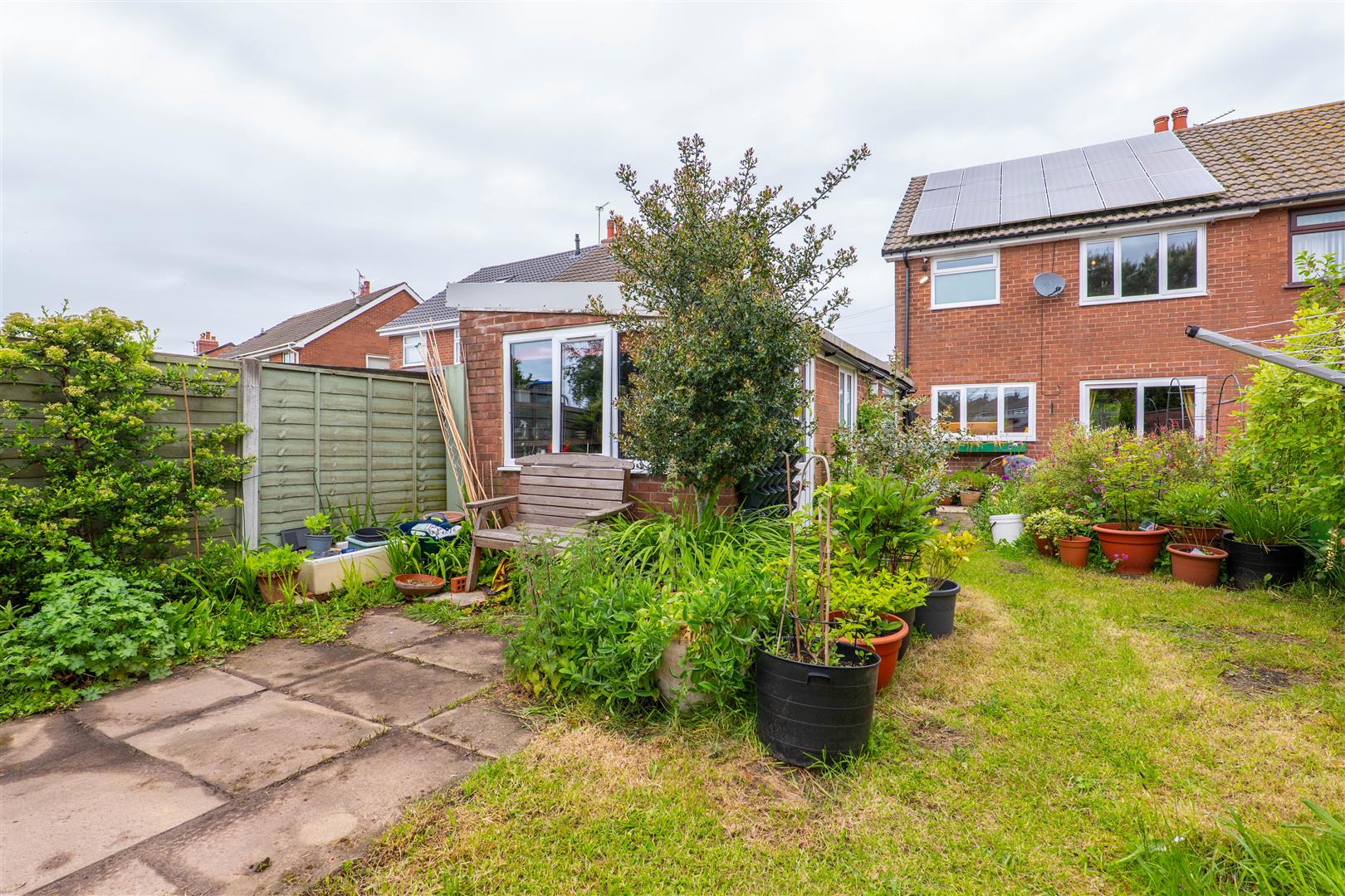 2 bed property in Bristol Avenue, Leyland